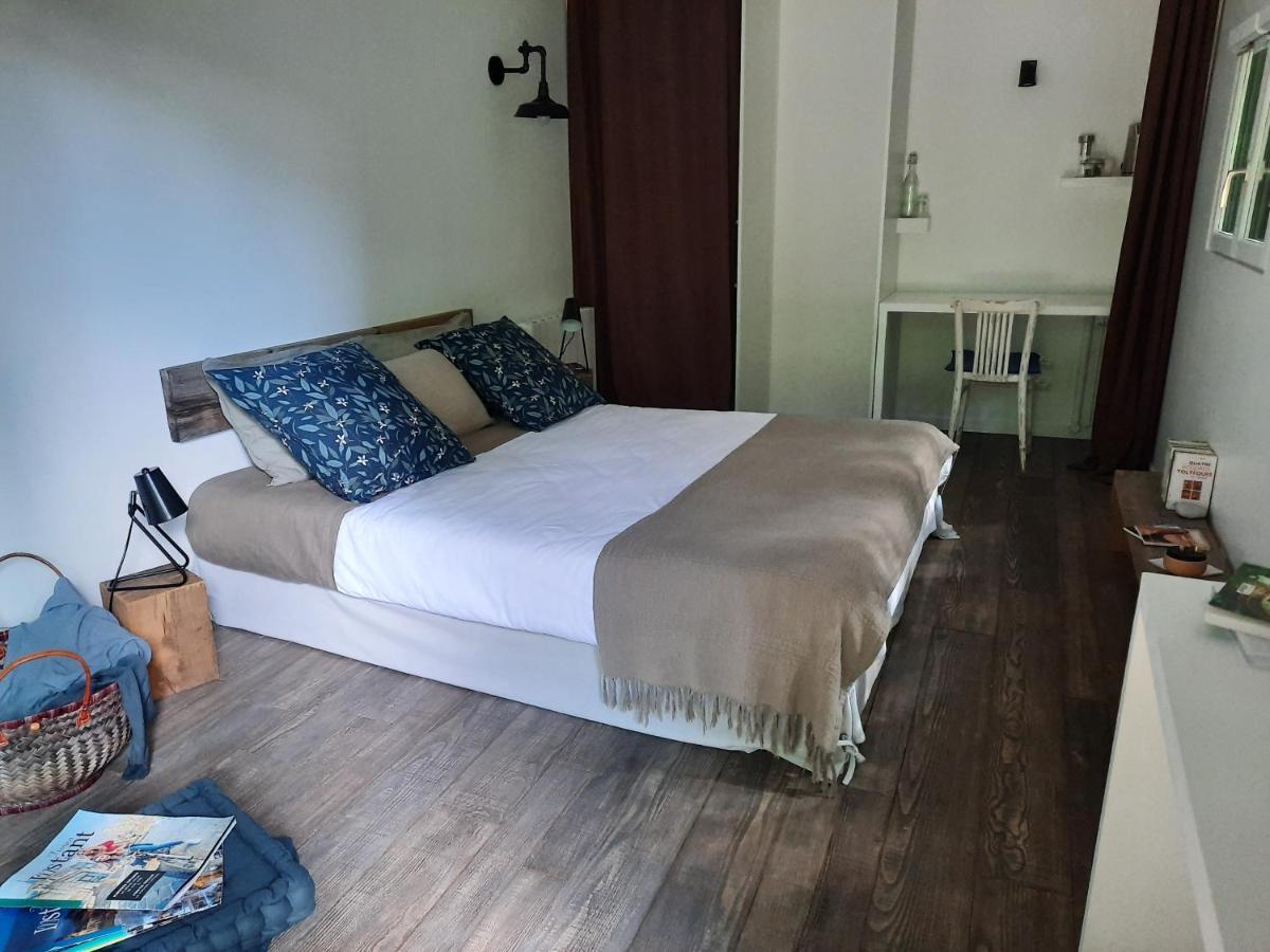 La Cabane De Troyes - Chambre D'Hotes Экстерьер фото